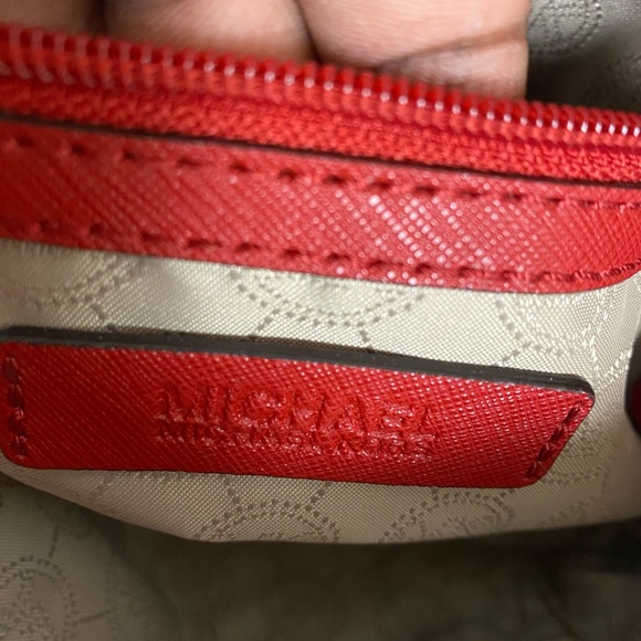 MICHAEL KORS CROSSBODY - Picture 7 of 14